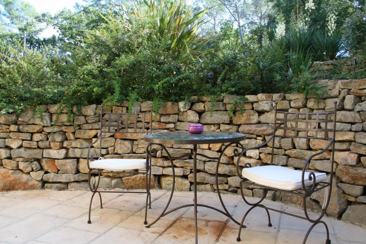 Le Mas Des Tarentes Chambres D'Hotes Trans-en-Provence Exterior photo