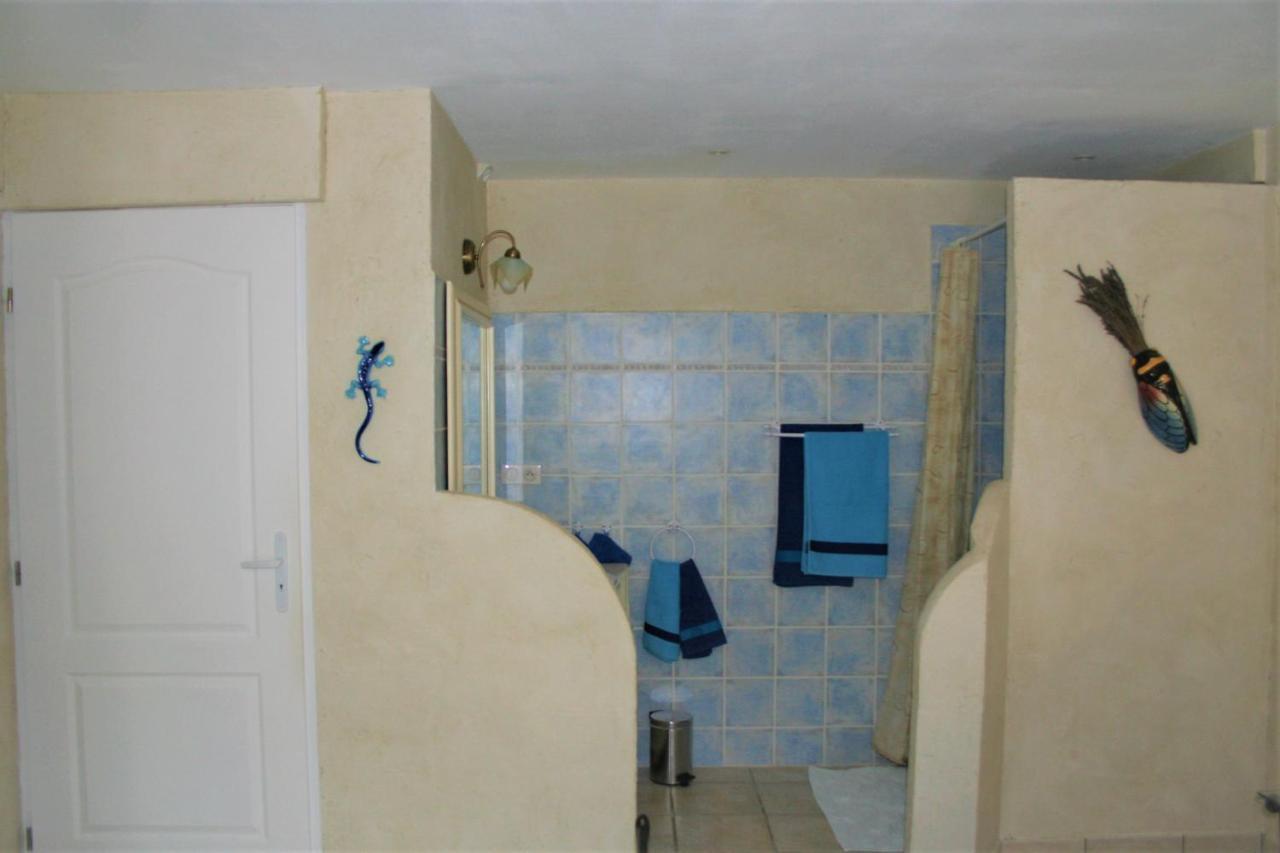 Le Mas Des Tarentes Chambres D'Hotes Trans-en-Provence Exterior photo